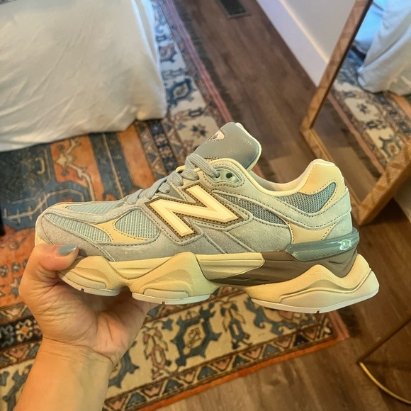 New Balance 9060 Cream and Blue Athletic Shoes - Picture 2 of 5